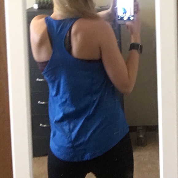 Activewear 💪 - Blue Reebok Top (Used) - Picture 1 of 4